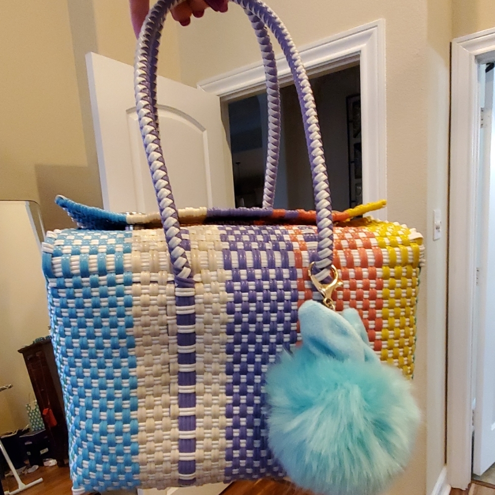 Purse - Picture 1 of 1
